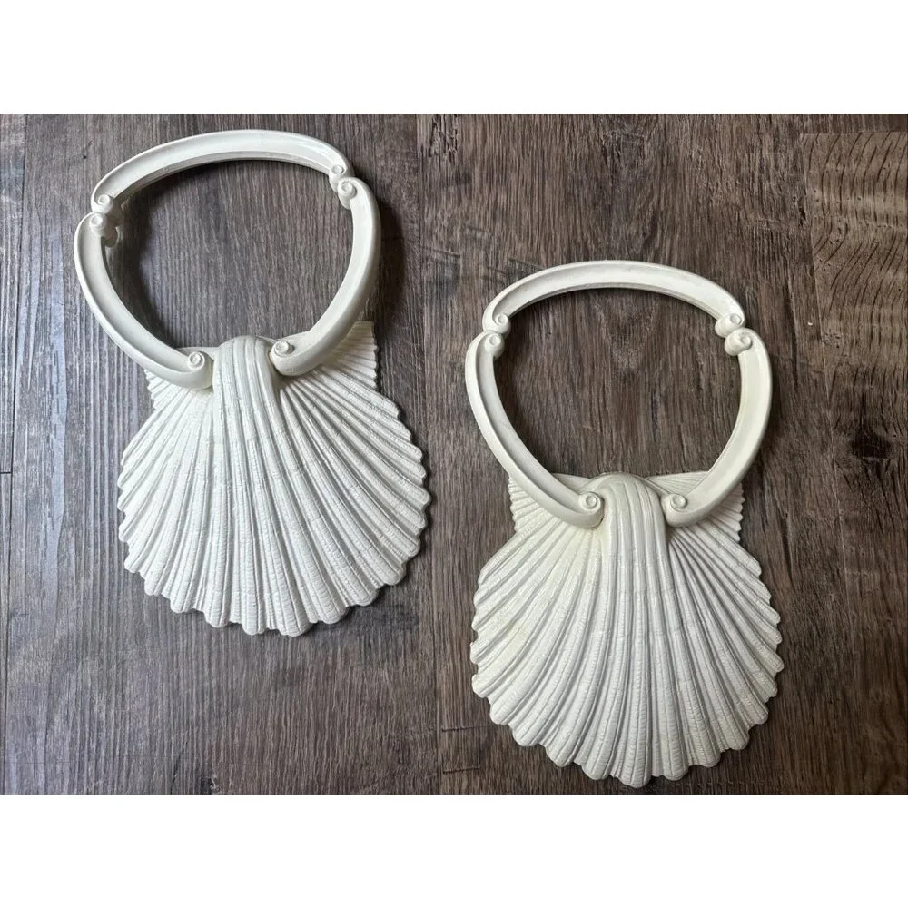 Beach House Seashell Towel Holders Vintage USA Homco Ivory Set of‎ 2